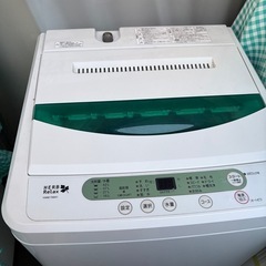 冷蔵庫・洗濯機・電子レンジ・電気ケトルのセット。の画像