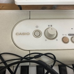 カシオ　光ナビゲーションキーボード　電子ピアノの画像