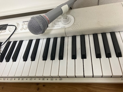 カシオ　光ナビゲーションキーボード　電子ピアノ