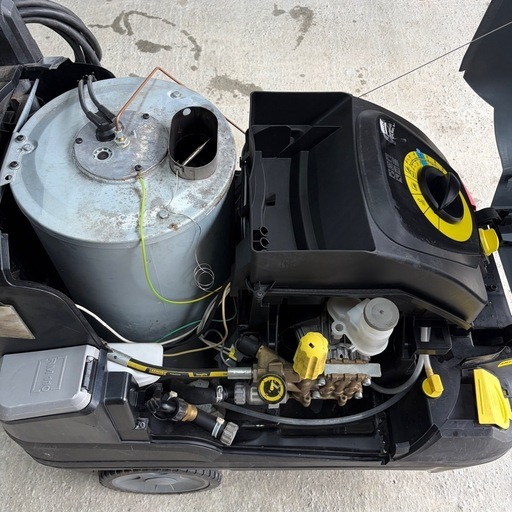 KARCHER  温水高圧洗浄機