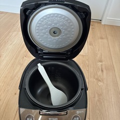 炊飯器の画像