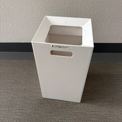 ホワイト ゴミ箱 / ダストボックス シンプル収納の画像