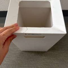 ホワイト ゴミ箱 / ダストボックス シンプル収納の画像
