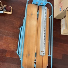 青緑色3段スリムワゴンの画像