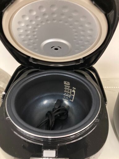 リユ-スのサカイ広島石内店】ジモティ割！/5合炊きIH炊飯器/ベジタブル