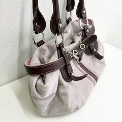 4℃ ヨンドシー ショルダーバッグ ラメ レザーピンク系 レデイース 上品 おしゃれの画像