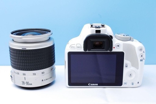 女性に人気♥️Canon X7ホワイト！箱・CD・説明書・USMレンズで安心撮影 女性に人気！Canon X7 ホワイト箱・CD・説明書・USMレンズで安心撮影