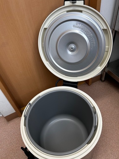 新品★象印業務用電子ジャー
