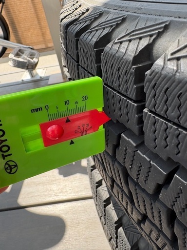 １５５／６５Ｒ１４　７５Ｑ　スタッドレス　　