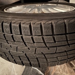トヨタ　クラウン　純正アルミホイールとスタッドレスタイヤの画像