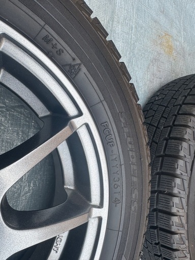 シュナイダー13インチ  155/65R13 ヨコハマアイスガードスタッドレス付き