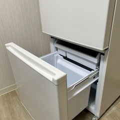 冷蔵庫2021年製AQUA AQR-17KBK(W) の画像