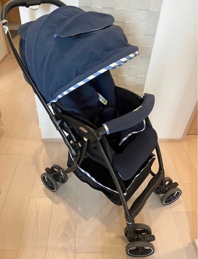 【取りに来れる方限定】Apricaのベビーカー売ります！ きれい】Apricaベビーカー (わんだー) 足守のベビー用品《ベビーカー