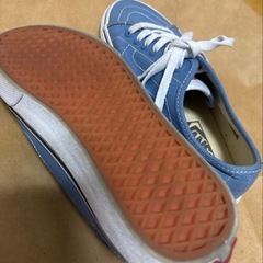一度試し履きのみ!VANS スニーカー　23.5cmの画像