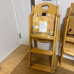 〔お取引中
〕カトージ木製ハイチェアの画像
