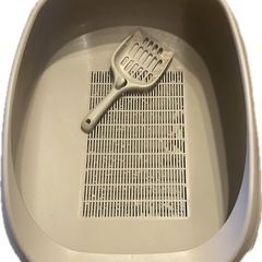 ②キャリー、猫　保護猫　トイレ洗ってません袋にいれます。の画像