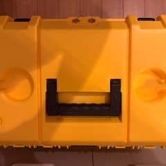 デウォルト DEWALT クーラーボックスの画像