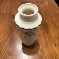 : 「New Feeling TOTAI」　花柄　花瓶の画像