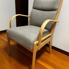 【美品】ニトリ Nコレクション 肘付きダイニングチェアの画像