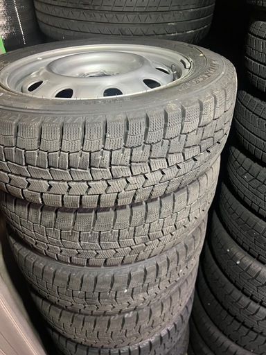 185/60r15スタッドレスタイヤダンロップwiter39週2024年製とホイール4本セット