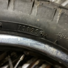 cbx125カスタム　純正ホイール　タイヤほぼ新品の画像