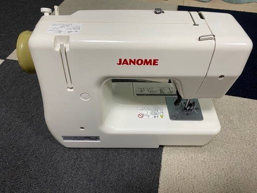超美品　コンパクトミシン　JANOME