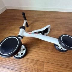 キックバイク　三輪車の画像