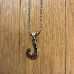 フィッシュフックネックレスの画像