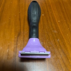 猫用スペクトラム ブランズ ジャパン抜け毛除去ブラシ「ファーミネーター」の画像