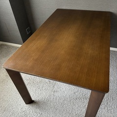 ダイニングテーブル+椅子の画像