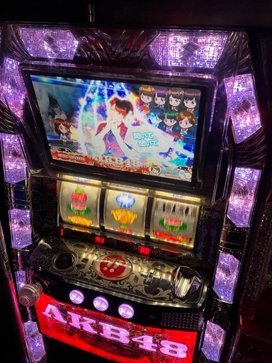 akbスロット初代 メダル不要機　近々処分
