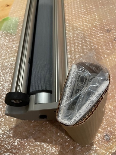 YKKアウターシェード　未使用品（サイズ買い間違いの為）生地の色グレー　定価の３分の１以下で