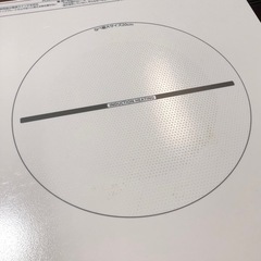 2口IHコンロ アイリスオーヤマ ホワイト 脚付き 2023年製　の画像