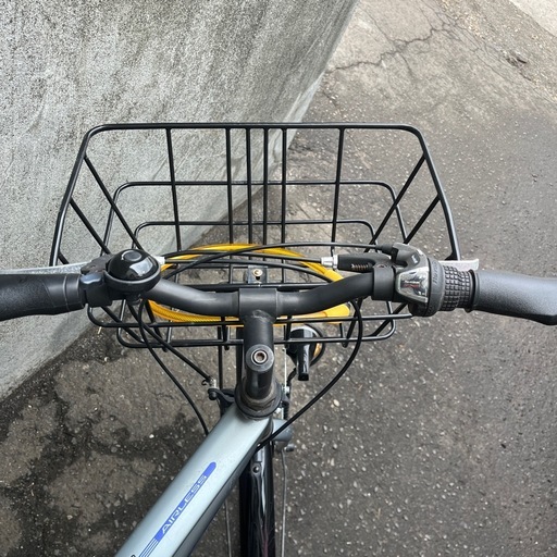 27インチ ノーパンクタイヤ クロスバイク AIRLESS STIR タケダ 自転車 6段変速 シマノ　シティサイクル