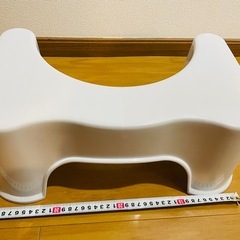 洗浄済み！　踏み台　トイレトレーニング　こども　U字型　プラスチック　ホワイトの画像