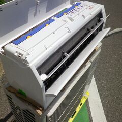 FUJITSU/富士通　18～20畳用エアコン　単相200V　　AS-560C2E8-W　2021年　内部のカビ菌・細菌を除去の画像
