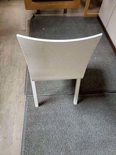 旭川家具 カンディハウス ダイニングチェア 白 北欧風 シンプル CONDE HOUSE
