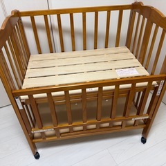 ベビーベッド　大和屋　2段式の画像