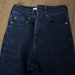 Ｈ＆Ｍ ブラック ジーパン 155/60の画像