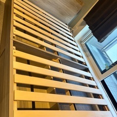 収納付きベッド　セミシングルの画像