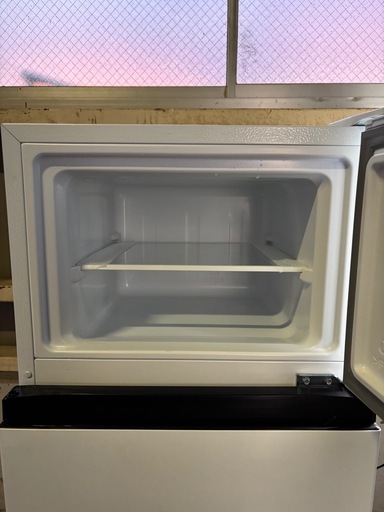 【大阪府無料配送】 Hisense 冷蔵庫　HR-B12E3W R-337