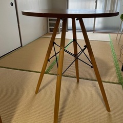 おしゃれテーブルの画像