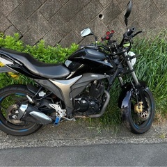 ジクサー150の画像
