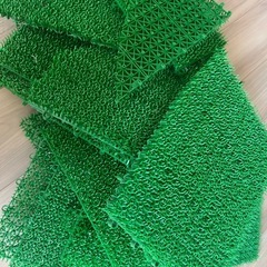  人工芝　若草ユニット40枚ほど前後の画像