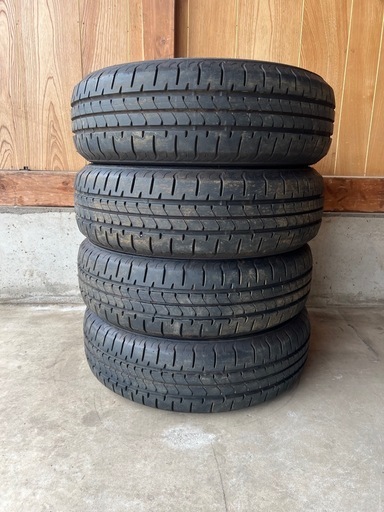 バリ溝中古タイヤ交換工賃無料185/60R15 84Hブリヂストン年製2025