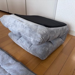 【座椅子/グレー】の画像