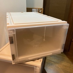 衣装ケースの画像