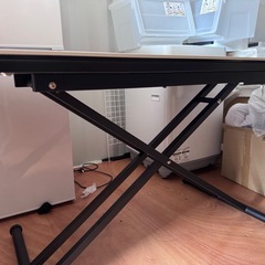 【大塚家具】昇降式　ダイニングテーブル大理石柄の画像