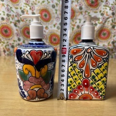 チチカカ　メキシコ　タラベラ焼き　1点物　カラフル陶器製ディスペンサー2個セットの画像