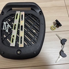 【バイク用リアボックス 28L】NBS トップケース ブラック 鍵付きの画像